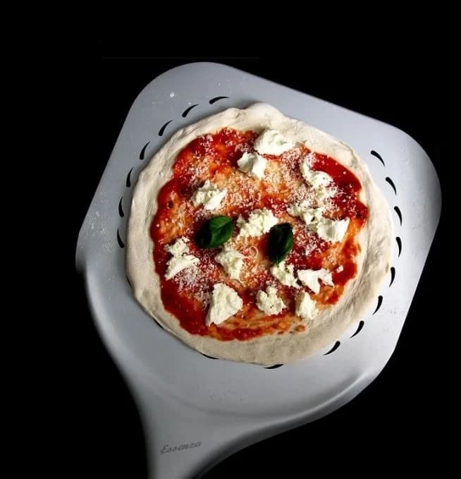 Essenza Pala per pizza forata in alluminio 34cm 5