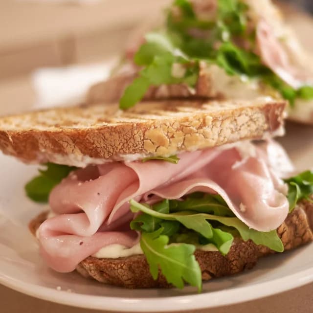 Ferrarini · Mortadella Bologna IGP 100 g 4