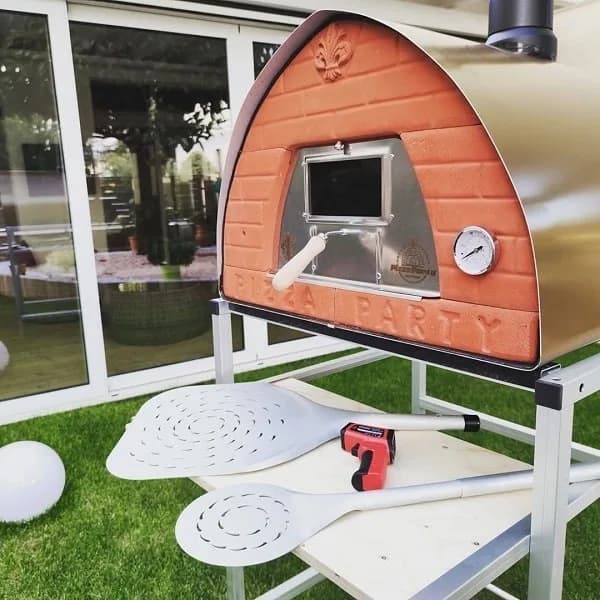 Pizza Party · 70x70 Holzbackofen 3
